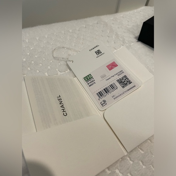 Chanel Classic Flap Card Holder - Picture 5 of 15